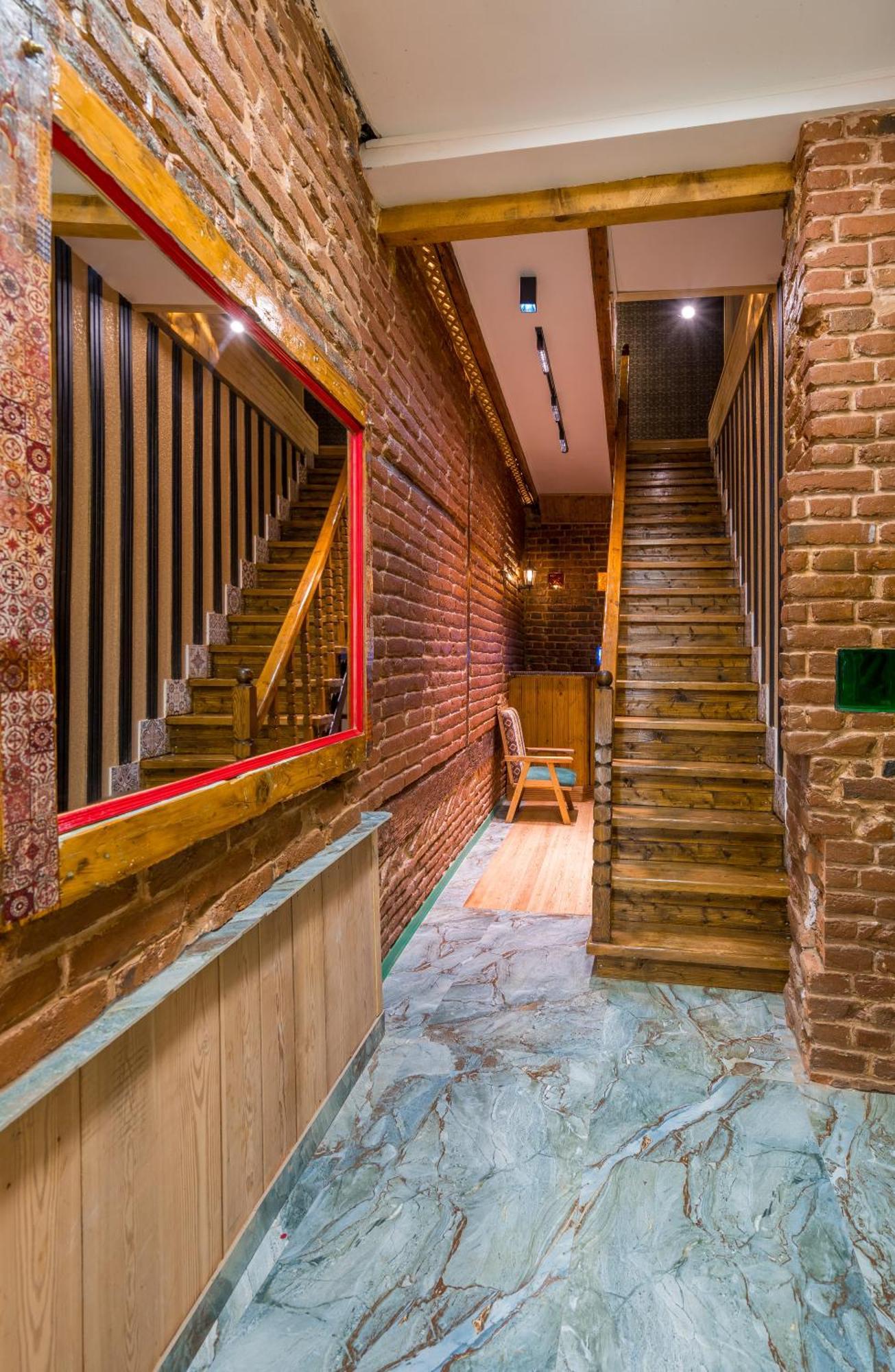 Apart View Hotel & Spa 第比利斯 外观 照片